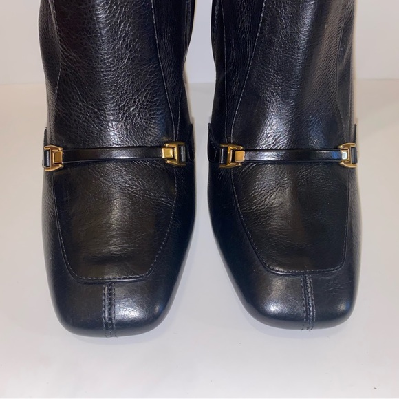 Saint Laurent Square Toe Heeled Boots - Picture 4 of 9